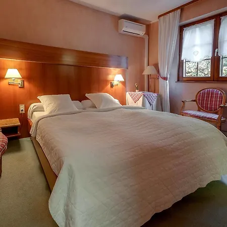 فندق Domaine Le Moulin أوتْروت